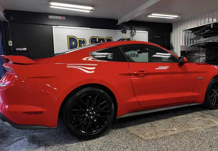 Ceramic car coating Laval